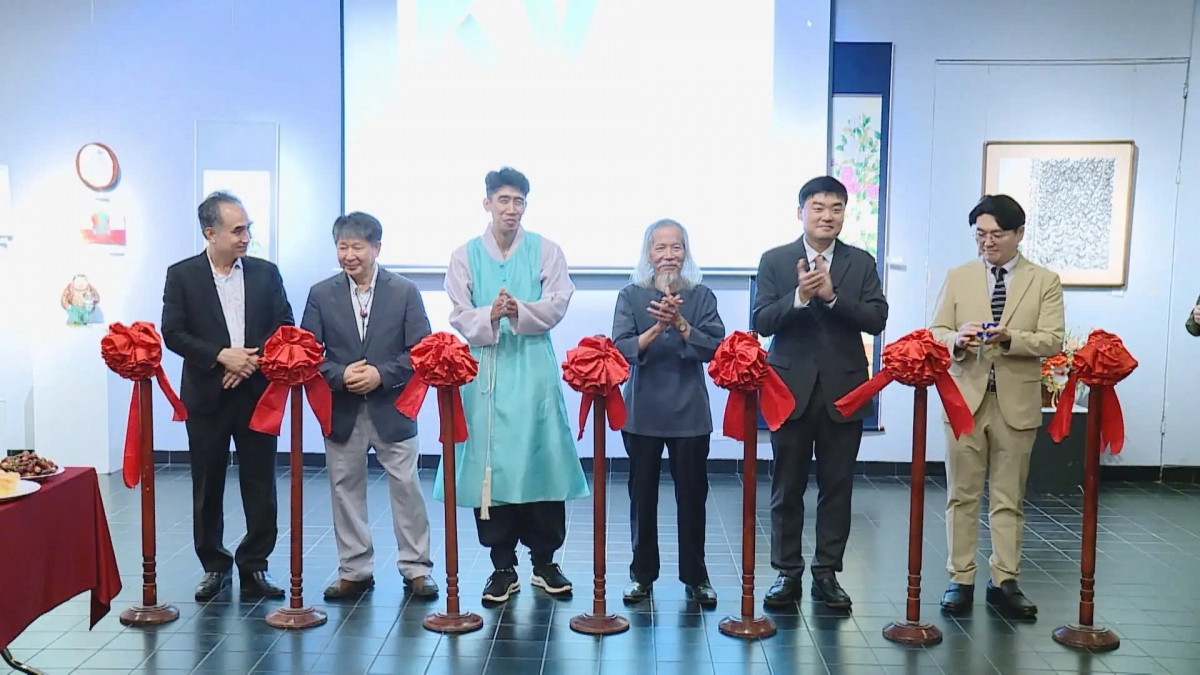 “Love and friendship” exhibition promotes Vietnam-RoK cultural exchange